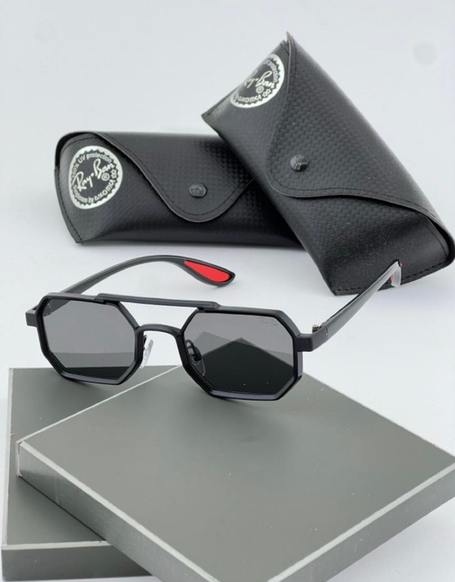 عینک آفتابی اورجینال Ray‑Ban Ferrari – انتخاب خاص مردان شیک/ کد ۰۶۸