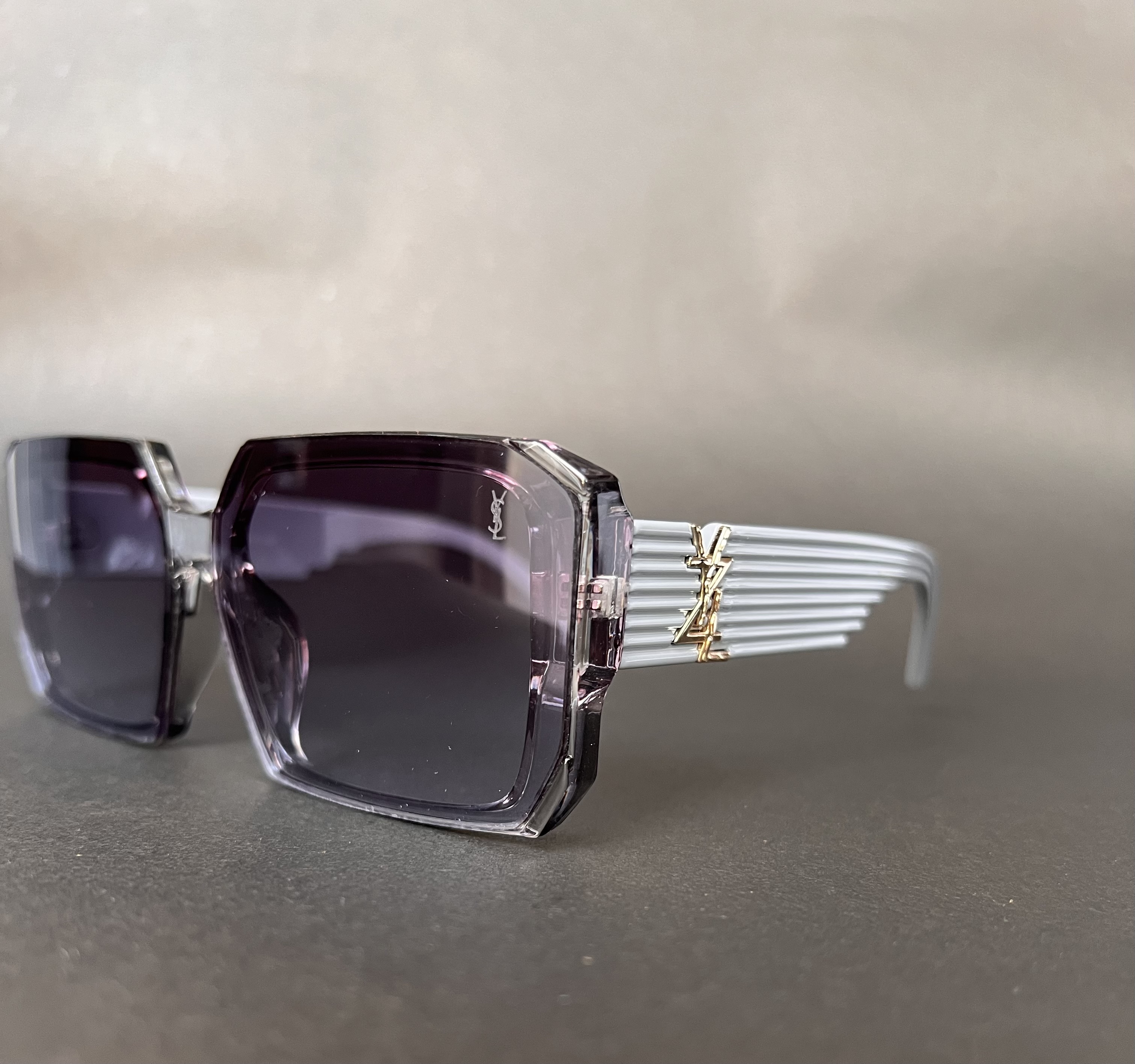 عینک آفتابی YSL زنانه /عینک لوکس و فشن UV400 /کد ۰۳۴